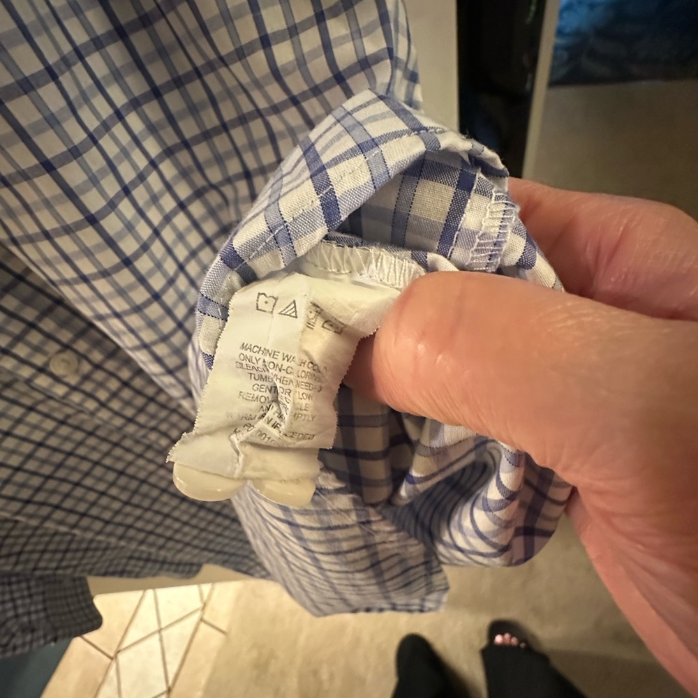Haggar Men's White and Blue Plaid long sleeve Dress Shirt - Picture 8 of 11